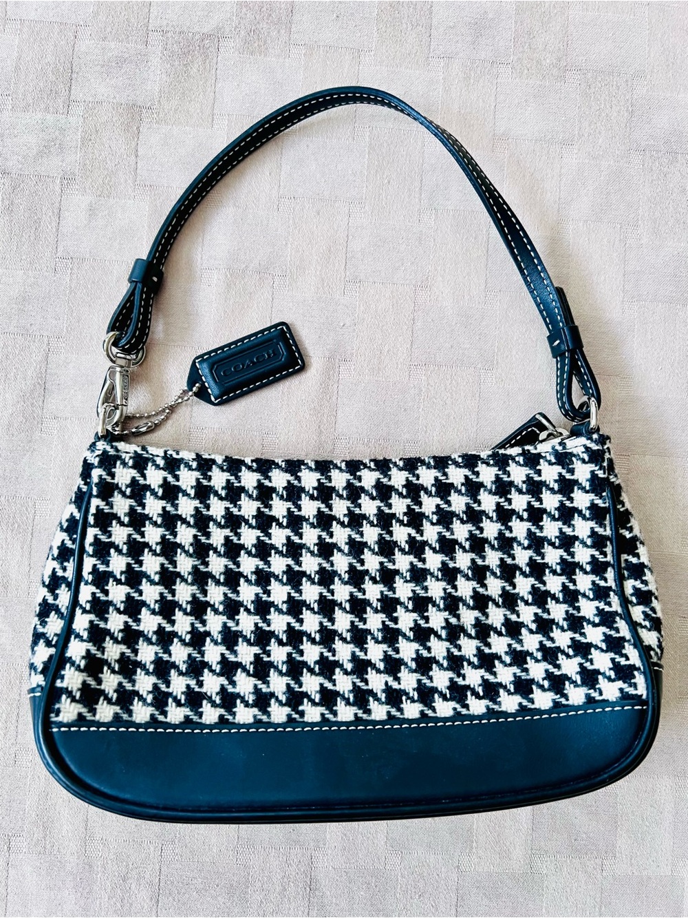 RARE! COACH Black & White Houndstooth Demi Bag w/ Leather Trim/ Accent Stitching